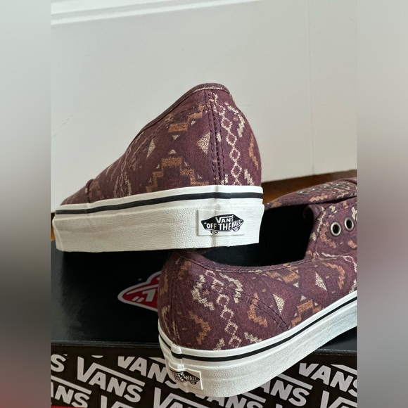 NWOT VANS AUTHENTIC (TRIBE RUG) RED CLAY MENS SIZE 10 - Picture 4 of 10